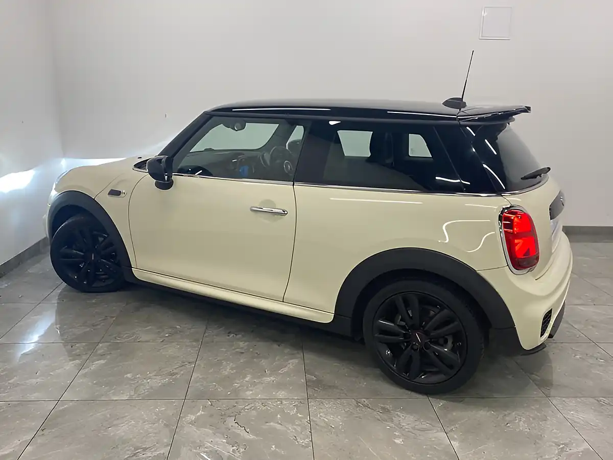 Used 2020 MINI Hatch Cooper Sport White - Interior and Exterior details 6