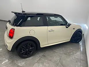 Used 2020 MINI Hatch Cooper Sport White - Interior and Exterior details 8