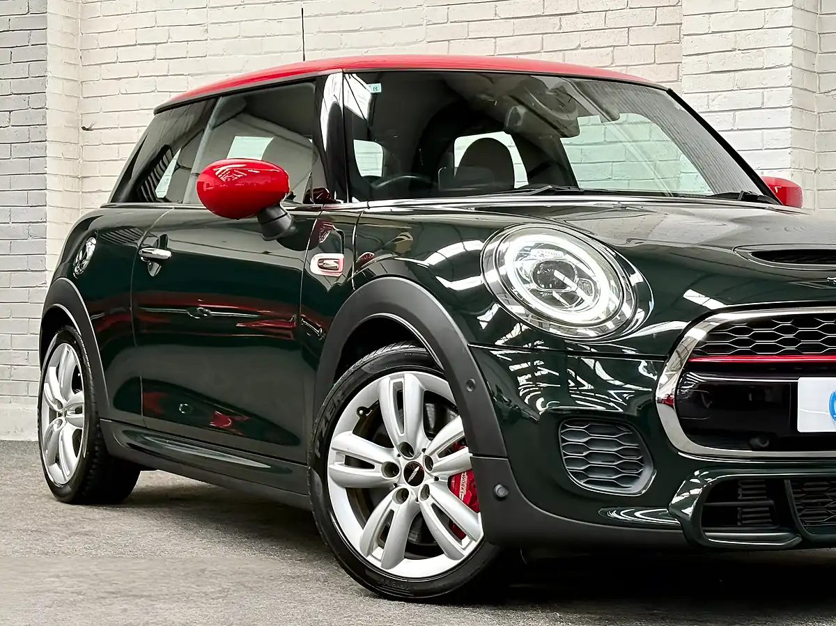 Used 2020 MINI Hatch John Cooper Works Green - Interior and Exterior details 10