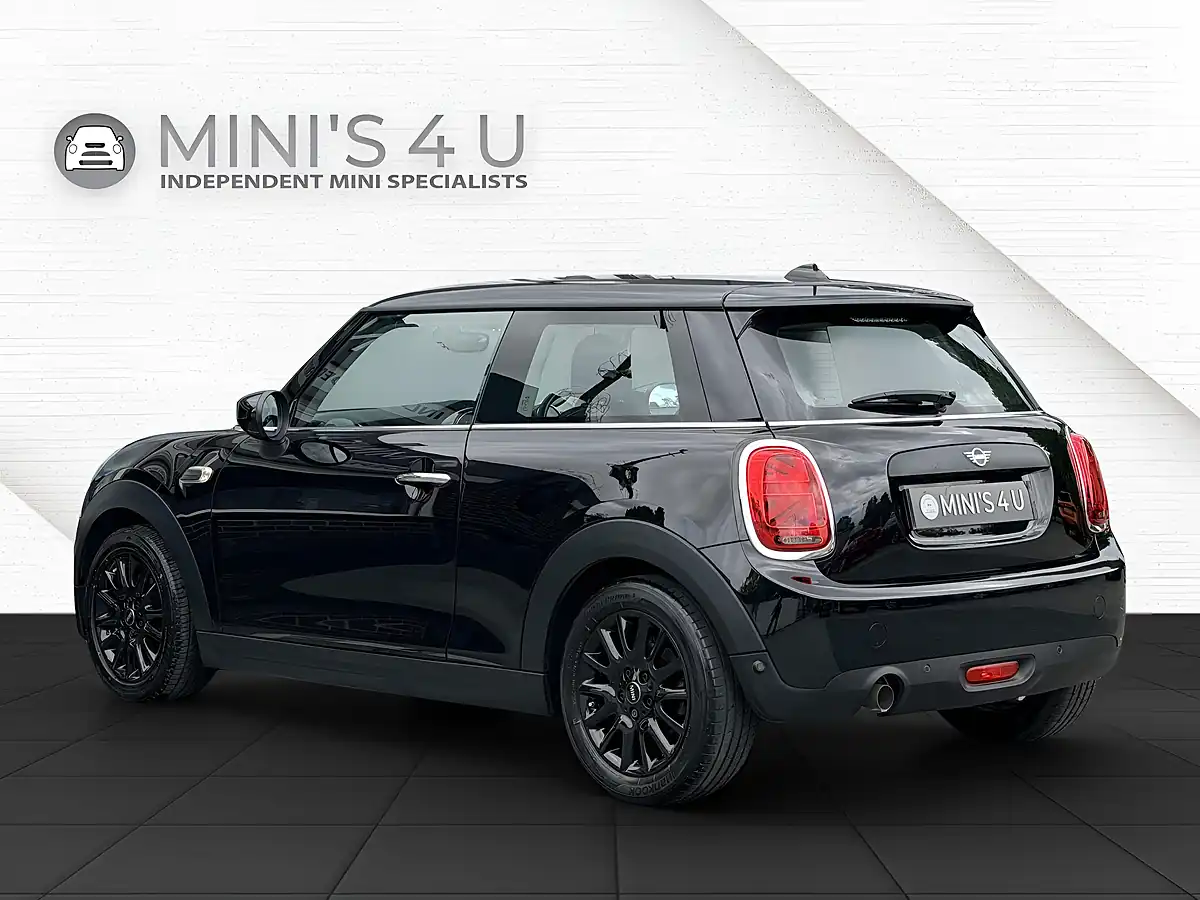Used 2020 MINI Hatch One Classic Black - Interior and Exterior details 10