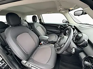 Used 2020 MINI Hatch One Classic Black - Interior and Exterior details 2