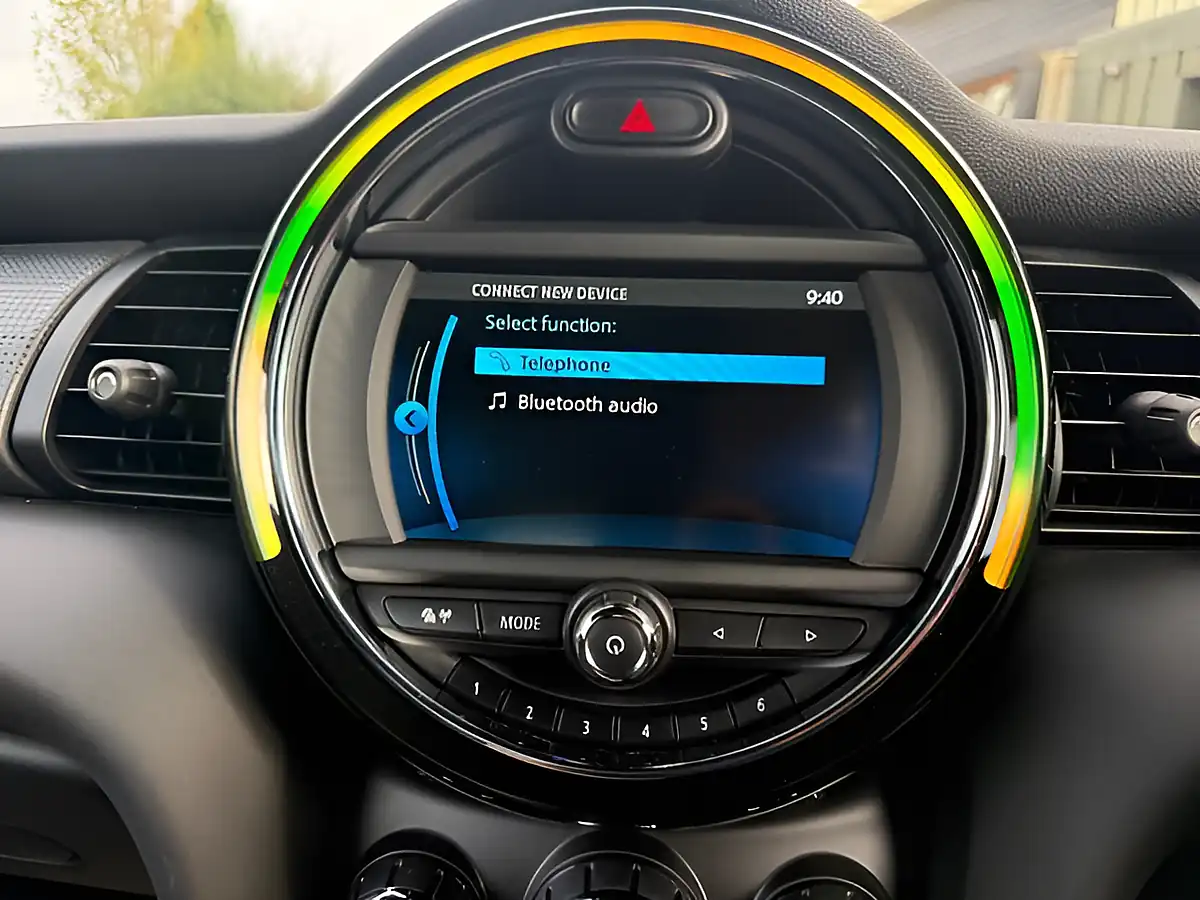 Used 2020 MINI Hatch Sport Silver - Interior and Exterior details 12