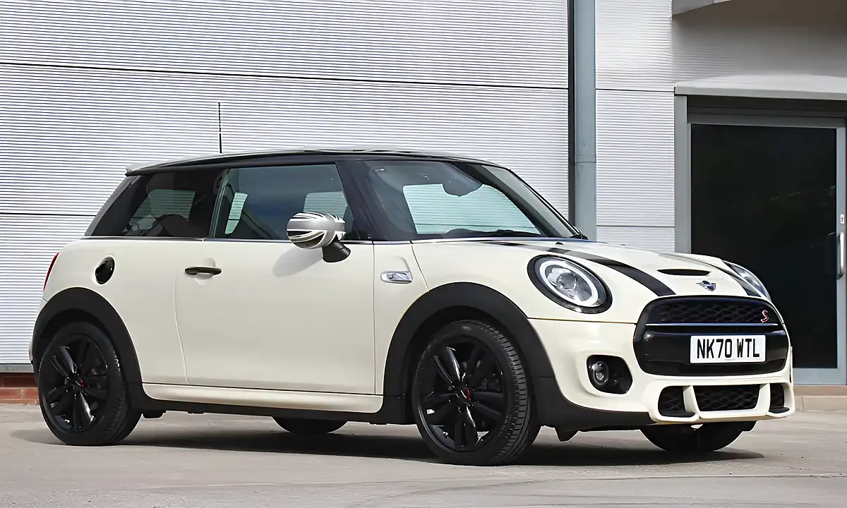 Used 2020 MINI Hatch Sport White - Interior and Exterior details 14