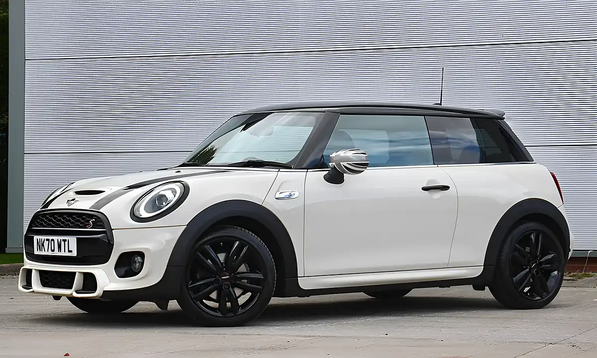 Used 2020 MINI Hatch Sport White - Interior and Exterior details 19