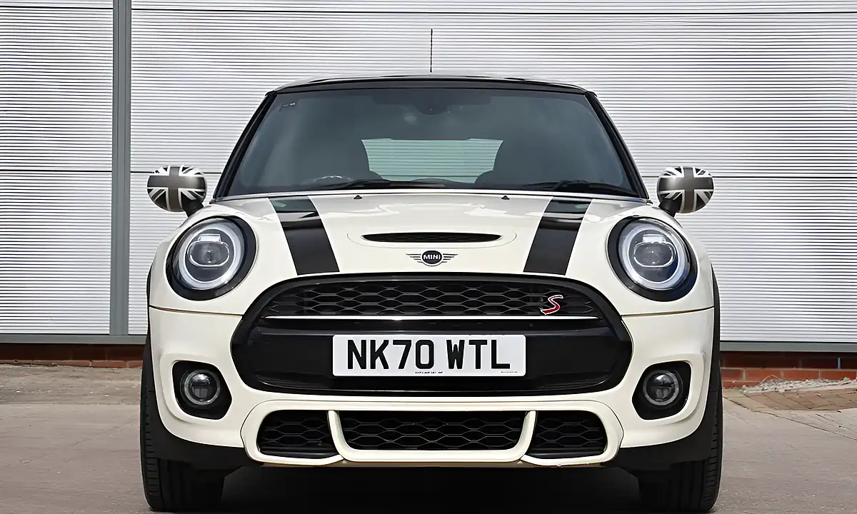 Used 2020 MINI Hatch Sport White - Interior and Exterior details 3