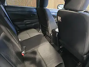Used 2020 Mitsubishi Asx Dynamic White - Interior and Exterior details 13