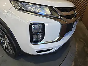 Used 2020 Mitsubishi Asx Dynamic White - Interior and Exterior details 17