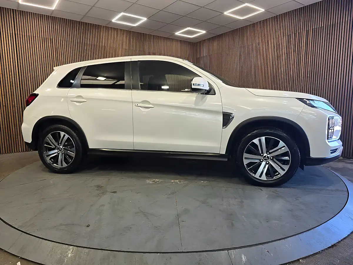 Used 2020 Mitsubishi Asx Dynamic White - Interior and Exterior details 2