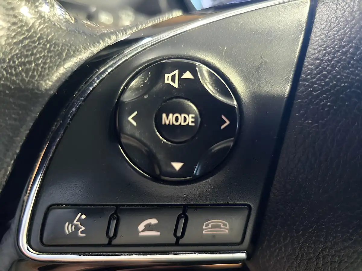 Used 2020 Mitsubishi Asx Dynamic White - Interior and Exterior details 20