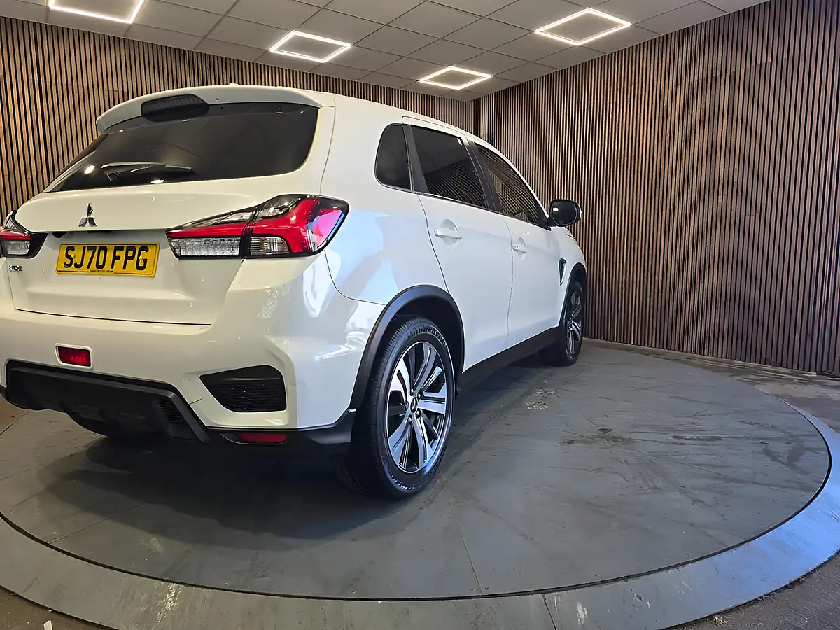 Used 2020 Mitsubishi Asx Dynamic White - Interior and Exterior details 3