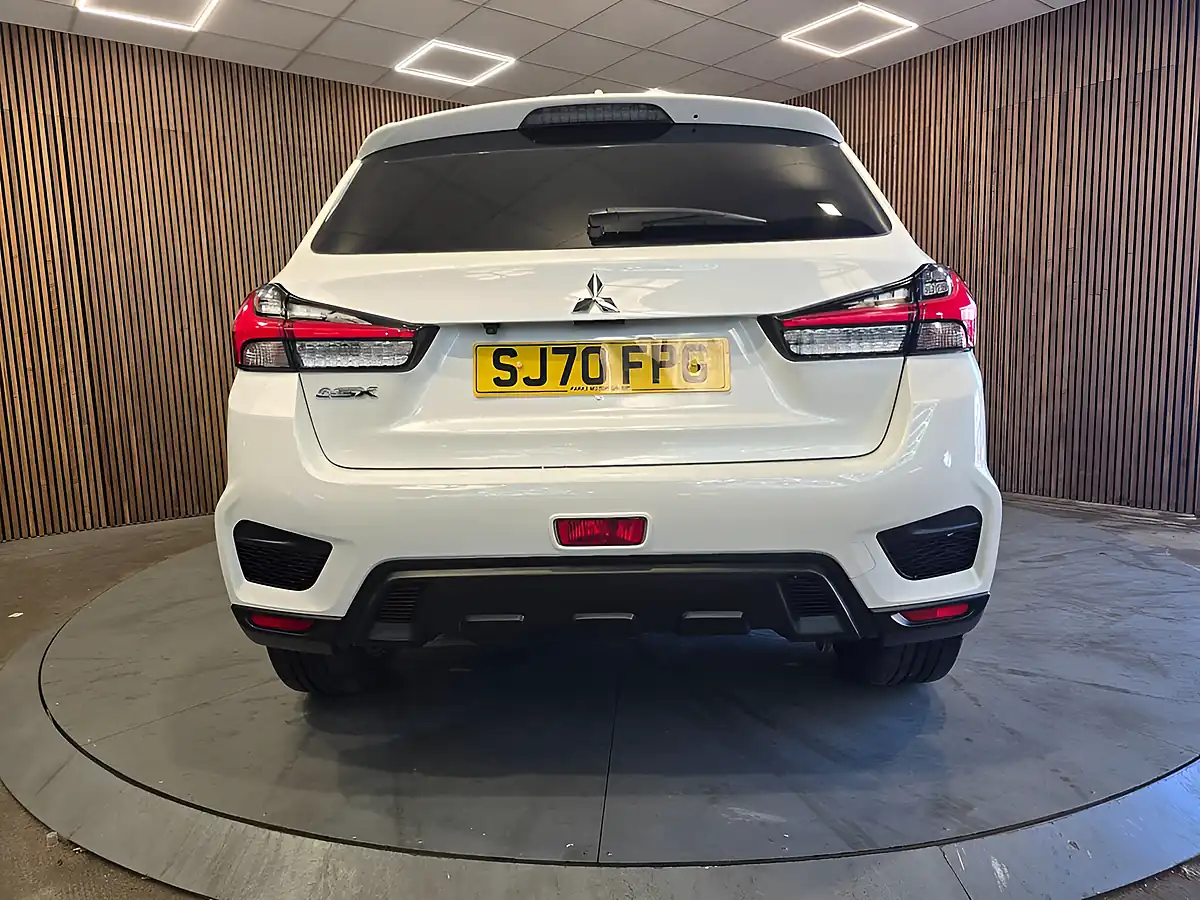 Used 2020 Mitsubishi Asx Dynamic White - Interior and Exterior details 4