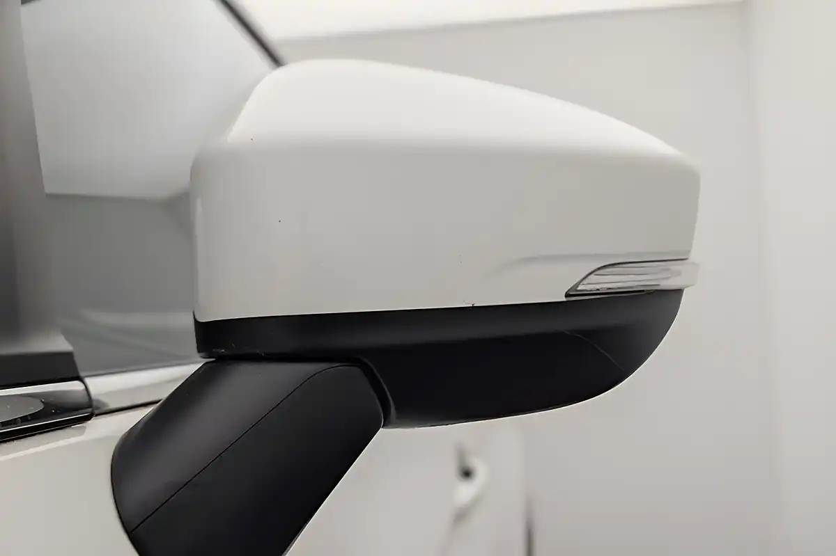 Used 2020 Mitsubishi Eclipse Cross Dynamic White - Interior and Exterior details 16