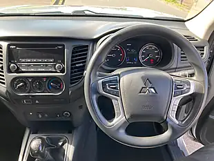 Used 2020 Mitsubishi L200 4Life Silver - Interior and Exterior details 15