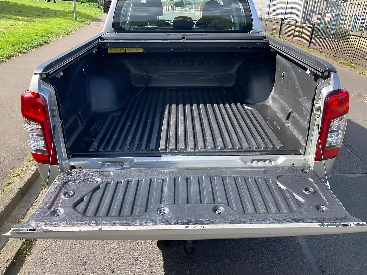 Used 2020 Mitsubishi L200 4Life Silver - Interior and Exterior details 4