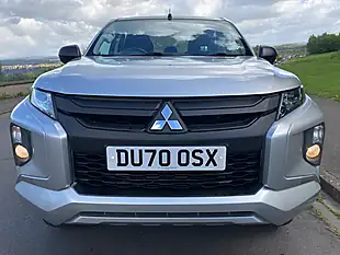 Used 2020 Mitsubishi L200 4Life Silver - Interior and Exterior details 8