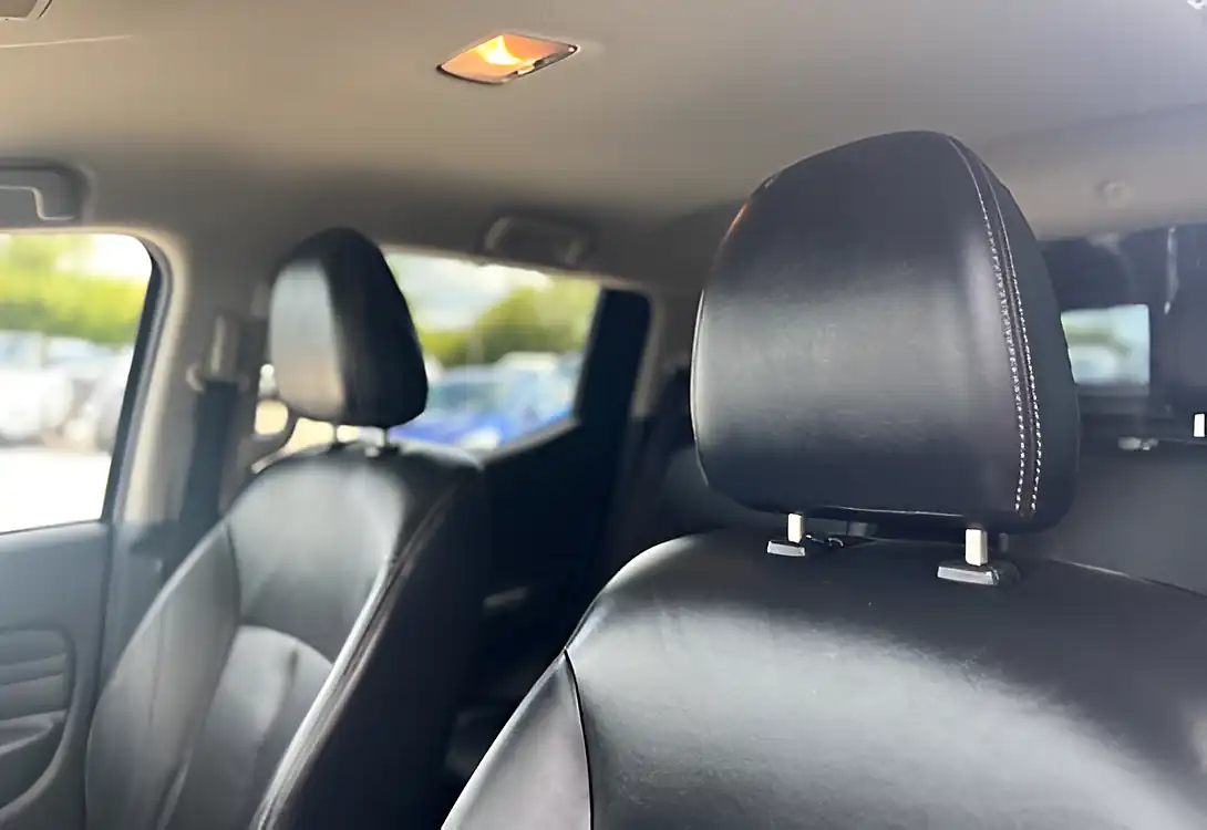 Used 2020 Mitsubishi L200 Barbarian Double Cab Rear Canopy White - Interior and Exterior details 16