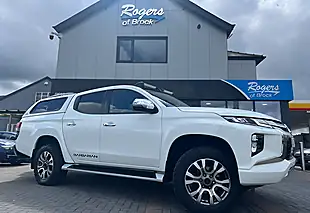 Used 2020 Mitsubishi L200 Barbarian Double Cab Rear Canopy White - Interior and Exterior details 2