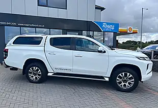 Used 2020 Mitsubishi L200 Barbarian Double Cab Rear Canopy White - Interior and Exterior details 5