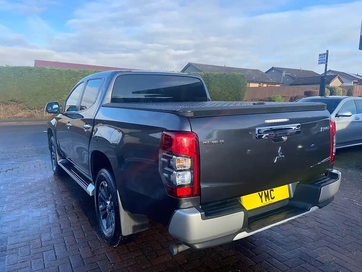 Used 2020 Mitsubishi L200 Barbarian Grey - Interior and Exterior details 16