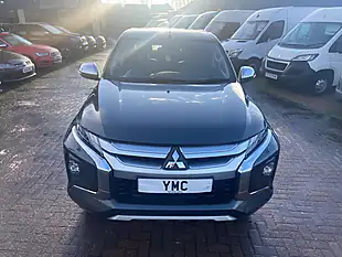 Used 2020 Mitsubishi L200 Barbarian Grey - Interior and Exterior details 5