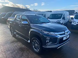 Used 2020 Mitsubishi L200 Barbarian Grey - Interior and Exterior details 6