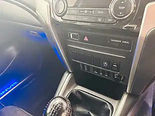Used 2020 Mitsubishi L200 Barbarian Orange - Interior and Exterior details 19