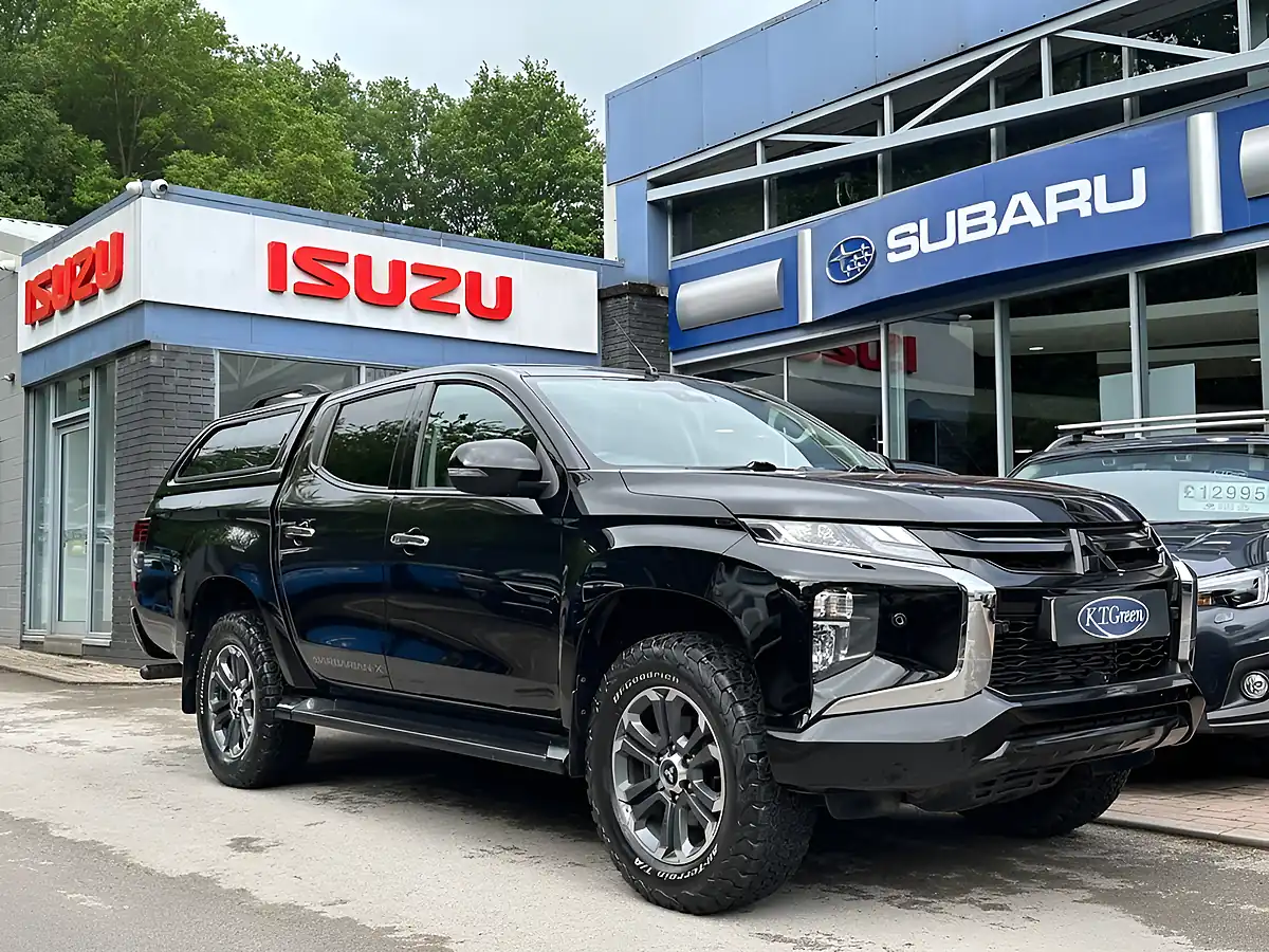 Used 2020 Mitsubishi L200 Barbarian X Black - Interior and Exterior details 6