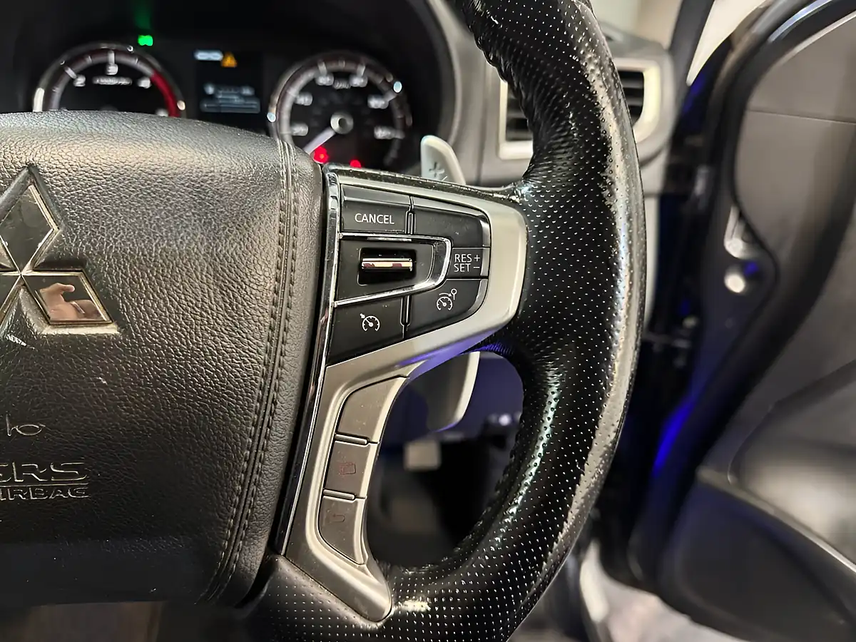 Used 2020 Mitsubishi L200 Barbarian X Grey - Interior and Exterior details 12