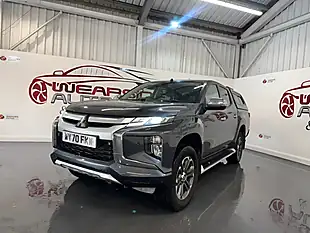 Used 2020 Mitsubishi L200 Barbarian X Grey - Interior and Exterior details 3