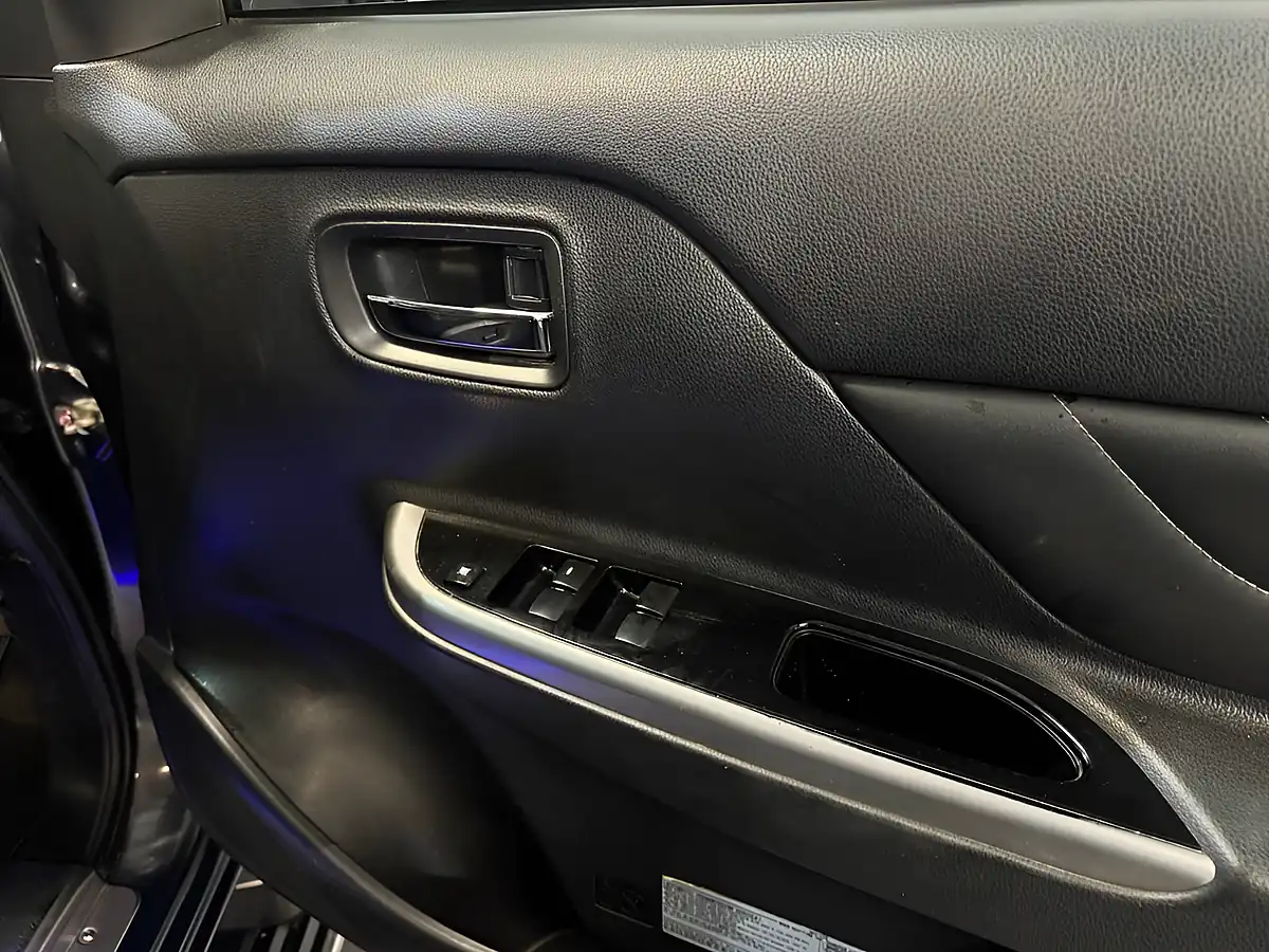 Used 2020 Mitsubishi L200 Barbarian X Grey - Interior and Exterior details 5