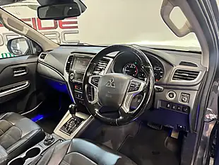 Used 2020 Mitsubishi L200 Barbarian X Grey - Interior and Exterior details 8