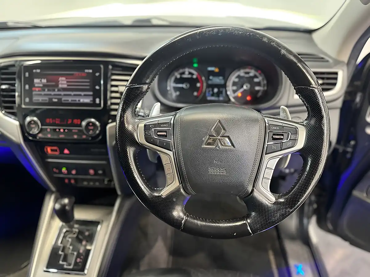 Used 2020 Mitsubishi L200 Barbarian X Grey - Interior and Exterior details 9