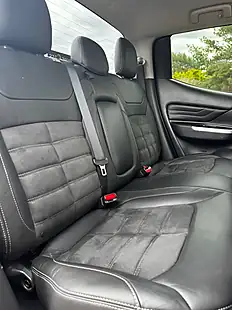 Used 2020 Mitsubishi L200 Barbarian X Orange - Interior and Exterior details 13