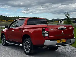 Used 2020 Mitsubishi L200 Barbarian X Orange - Interior and Exterior details 3