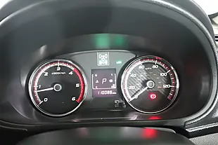 Used 2020 Mitsubishi L200 Challenger Grey - Interior and Exterior details 18