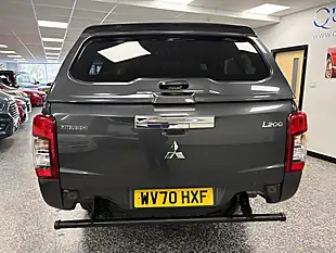 Used 2020 Mitsubishi L200 Trojan Graphite Grey - Interior and Exterior details 12