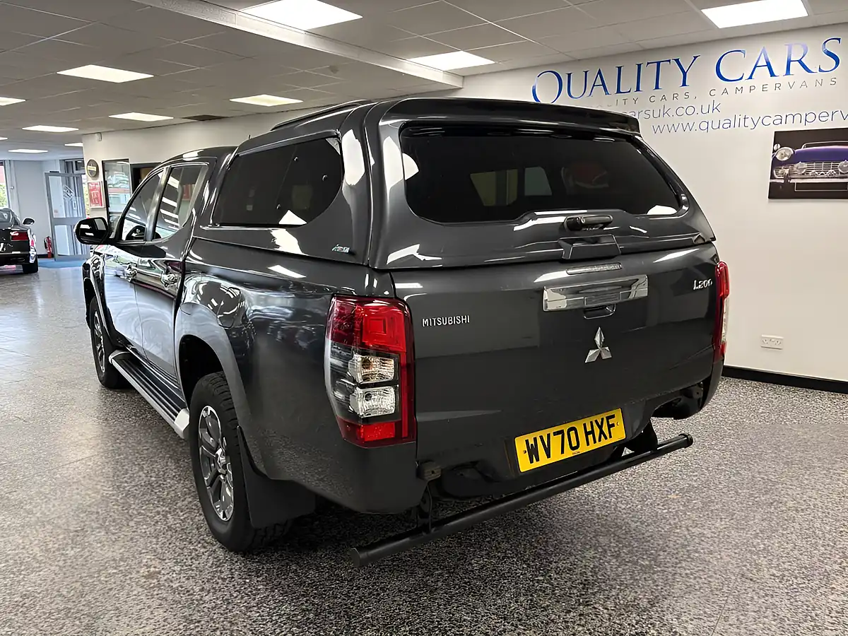 Used 2020 Mitsubishi L200 Trojan Graphite Grey - Interior and Exterior details 13