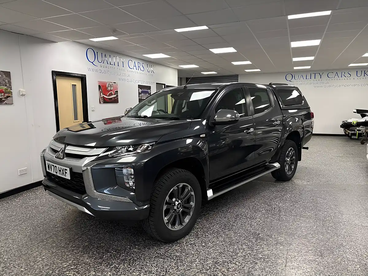 Used 2020 Mitsubishi L200 Trojan Graphite Grey - Interior and Exterior details 14
