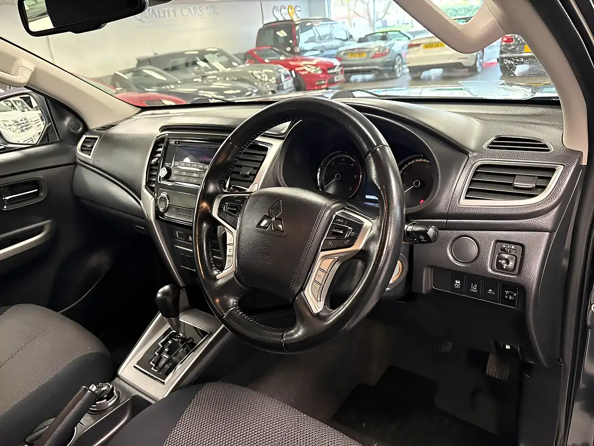 Used 2020 Mitsubishi L200 Trojan Graphite Grey - Interior and Exterior details 2