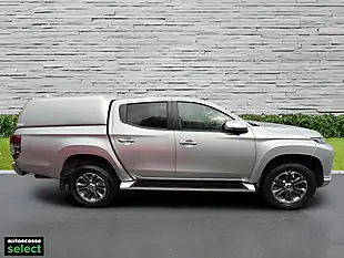 Used 2020 Mitsubishi L200 Warrior Black - Interior and Exterior details 4