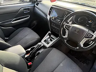 Used 2020 Mitsubishi L200 Warrior Black - Interior and Exterior details 7