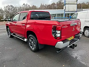 Used 2020 Mitsubishi L200 Warrior D/Cab Red - Interior and Exterior details 2