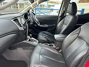 Used 2020 Mitsubishi L200 Warrior D/Cab Red - Interior and Exterior details 3