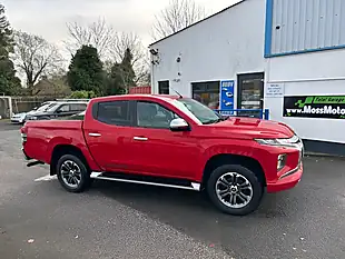 Used 2020 Mitsubishi L200 Warrior D/Cab Red - Interior and Exterior details 6