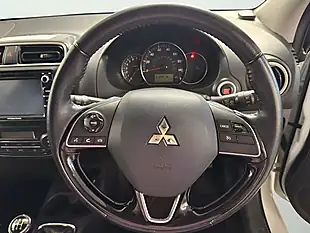 Used 2020 Mitsubishi Mirage 4 White - Interior and Exterior details 12