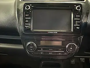 Used 2020 Mitsubishi Mirage 4 White - Interior and Exterior details 17