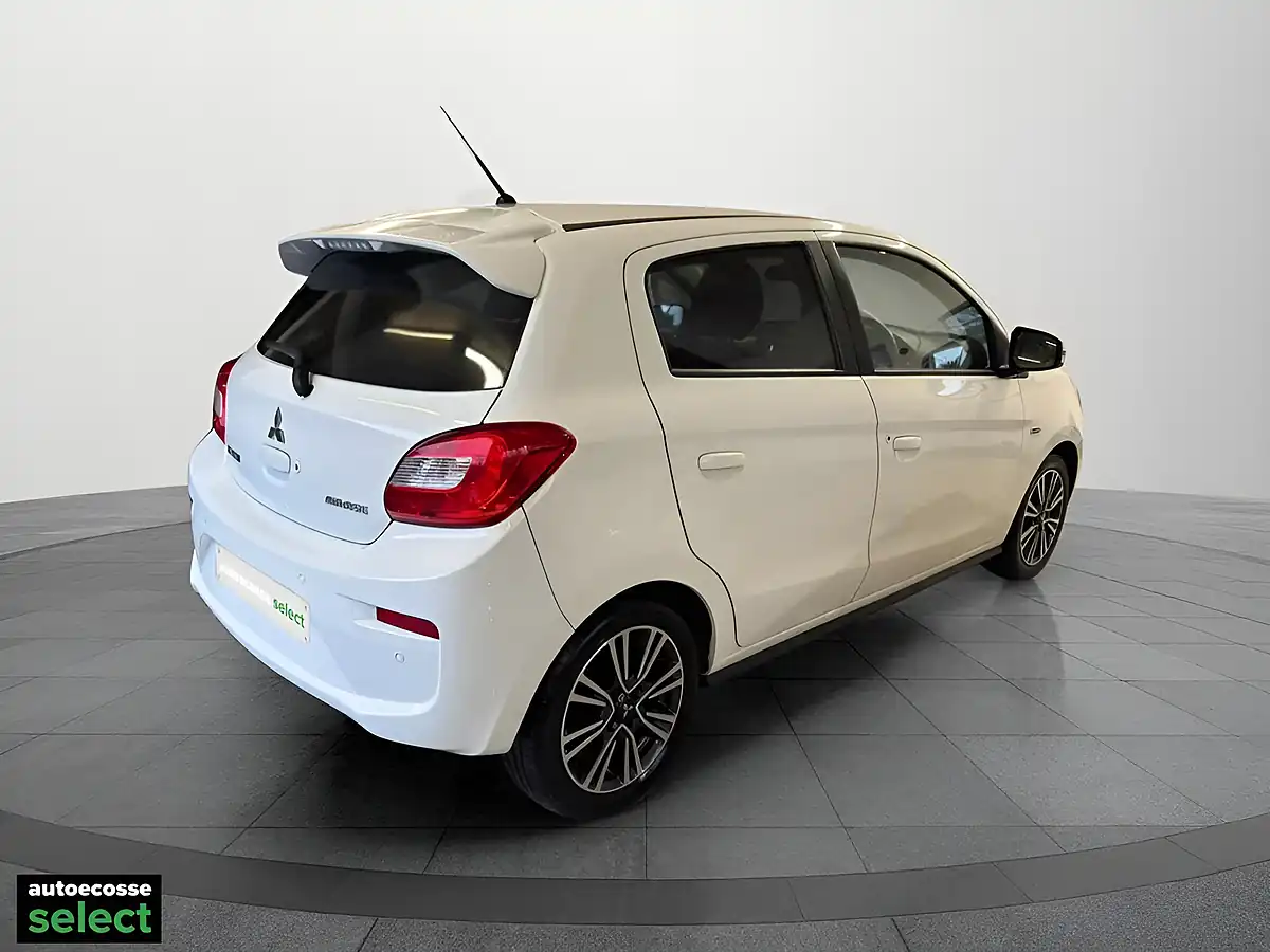 Used 2020 Mitsubishi Mirage 4 White - Interior and Exterior details 5