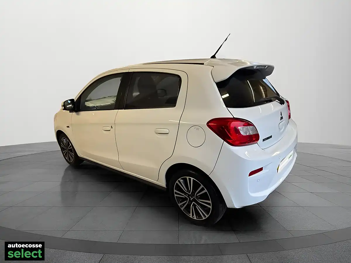 Used 2020 Mitsubishi Mirage 4 White - Interior and Exterior details 8