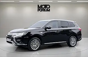 Used 2020 Mitsubishi Outlander Design Black - Interior and Exterior details 2