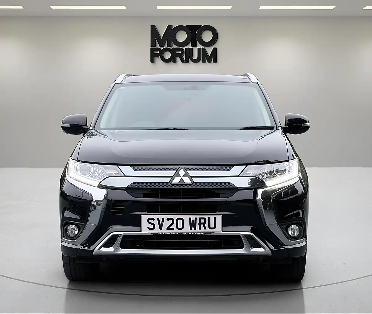 Used 2020 Mitsubishi Outlander Design Black - Interior and Exterior details 3